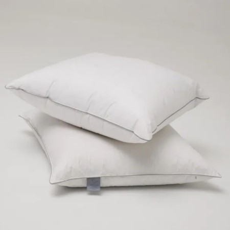 The pillow is low, size 60x60 cm, color mix