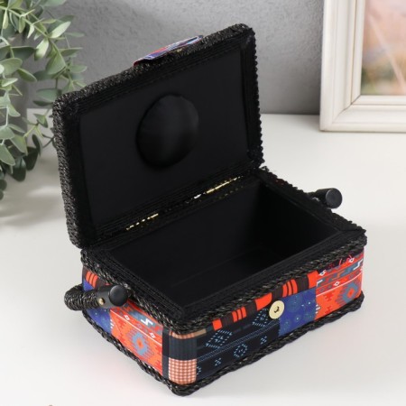 Casket for needlework "Pechvork. Patterns" 18x12x9.5 cm-2