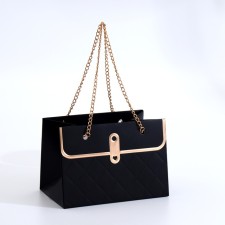 Packet for flowers, handle chain, 
