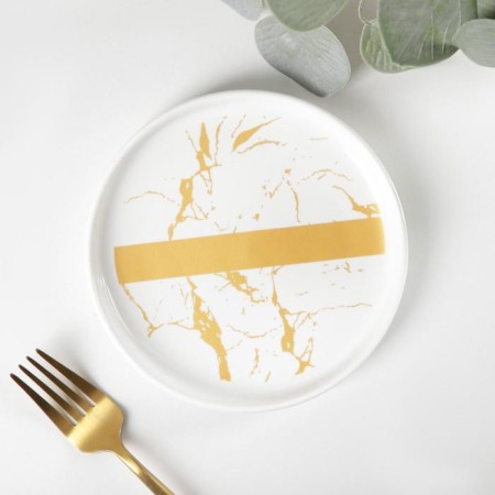 Ceramic pies Gold, d = 15 cm, white color
