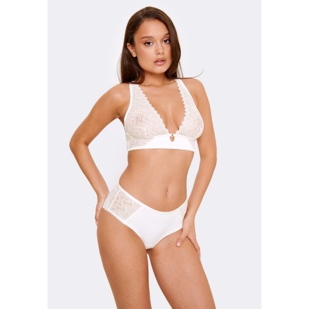 Female cowards atris s, milk color