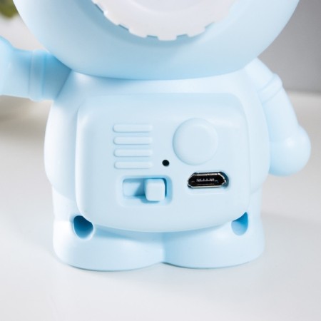 Table lamp "Astronaut with a star" MIX LED 3W USB AKB 9x7x19 cm Risalux-20