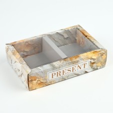 Folding box with a plastic lid 