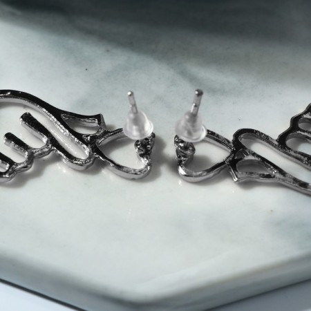 Earrings metal "fingers" heart, color silver-2
