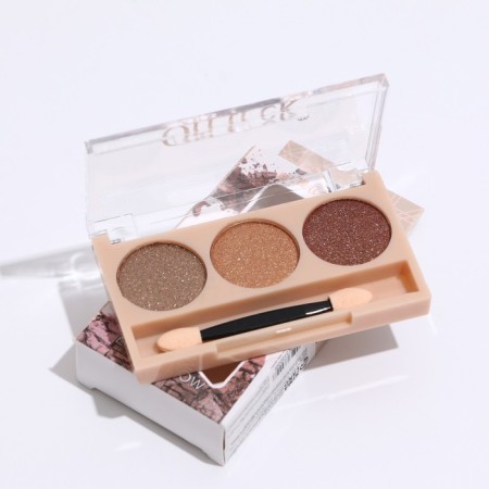 Palette of shadows for the eyelids, 3 colors