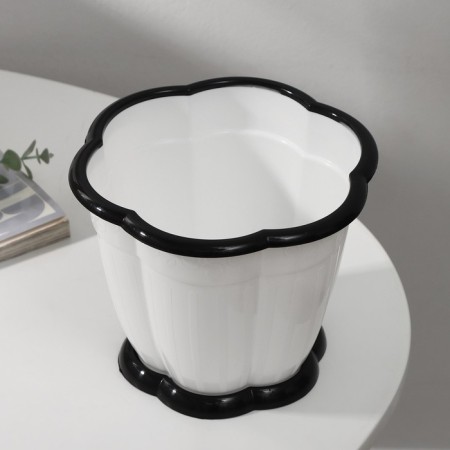 Pot with the pallet "delight", 1.5 l, the color is white-2