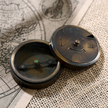 Compass Brass "Compass and Calendar" 5.5x5x2 cm