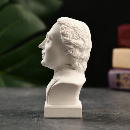 Bust of Peter I, 10.5cm-2