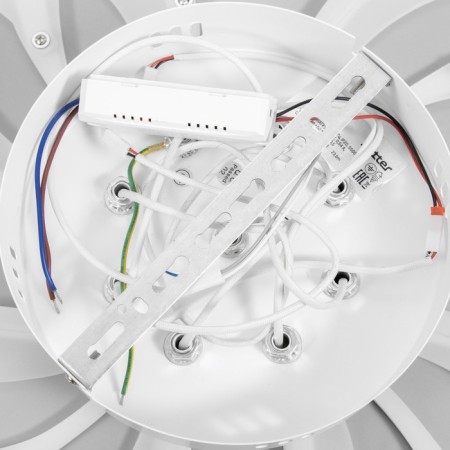 The chandelier is LED DIM. Legante 3 Redims 62W 2700-6400K White Ritter-9