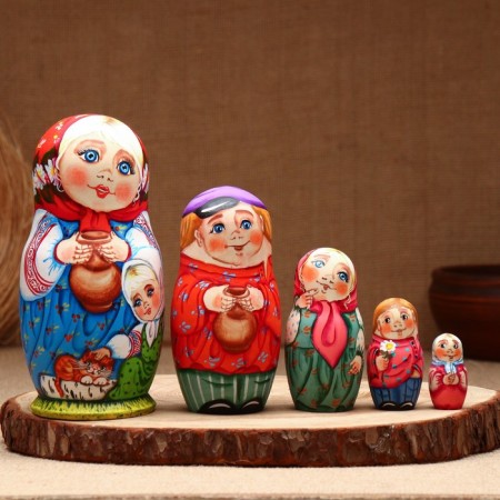 Matryoshka "Mom", 5 puppet, suite