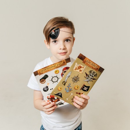 Carnival set "Pirate Party" with a crocodile game-3