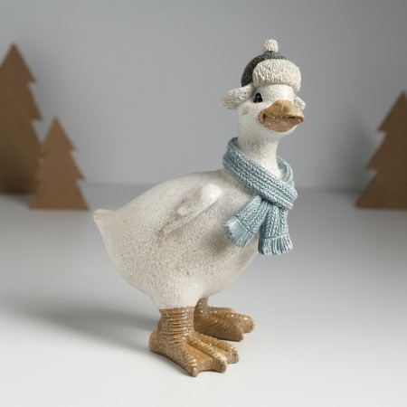 Souvenir Polystone "Goose in a hat-earmeling and scarf" 11.5x12.5x20 cm