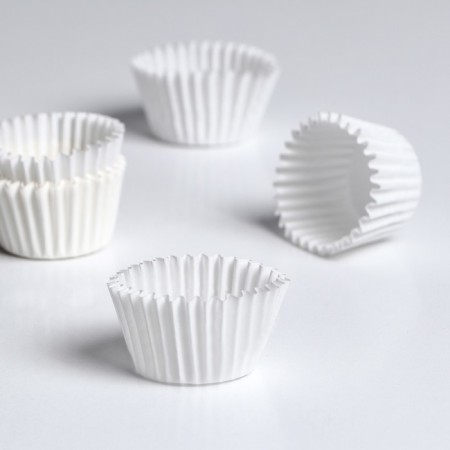 Baking uniform, white 3 x 2.4 cm
