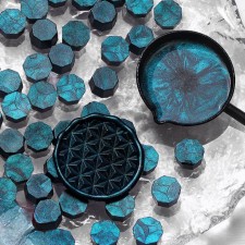 Wax in granules 