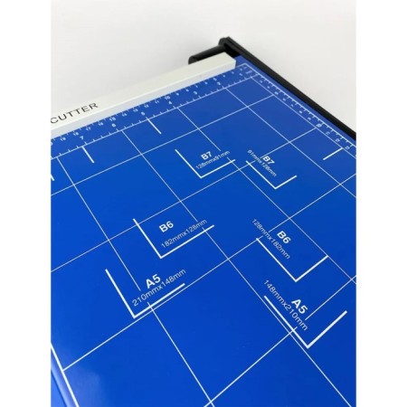 Sable cut A4, cutting up to 12 sheets, cut length 300 mm, metal base, GELOOS RS A4, cutting up to-12-7