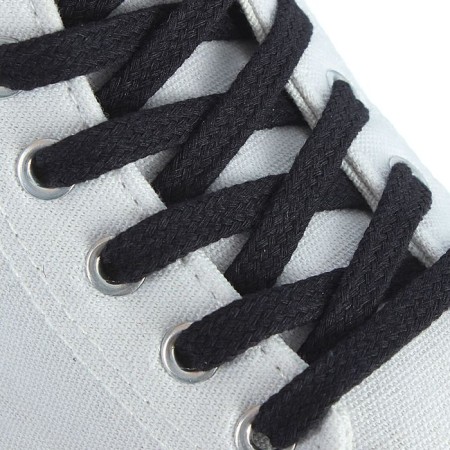 Shoes for shoes are flat, with impregnation, d = 7mm, 90cm, black color
