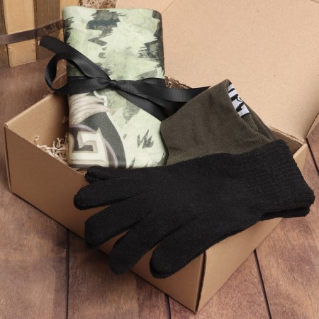 Gift set "February 23" blankets, socks, gloves