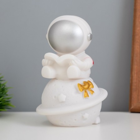 Lamp "Cosmonaut with a book on Saturn" 2W LED LR44 5x8x13cm