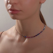 The necklace 