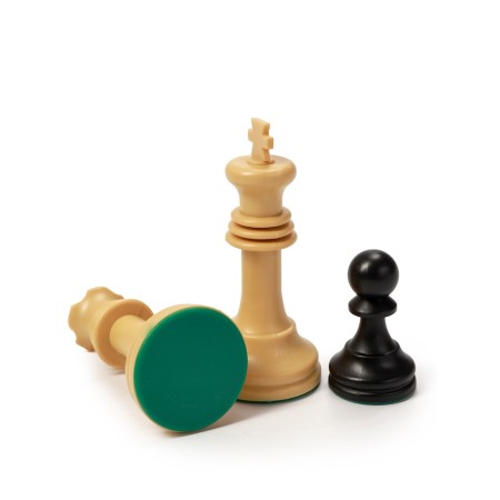 Шахматы 50 х 50 см, король h-7 см, d-3.2 см, фигуры пластик-2