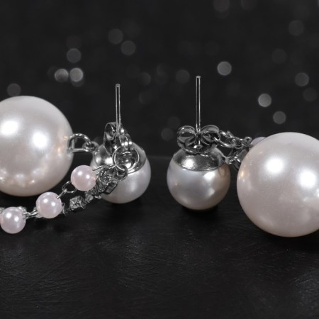 Earrings with pearls "path" to increase, white color in silver-1