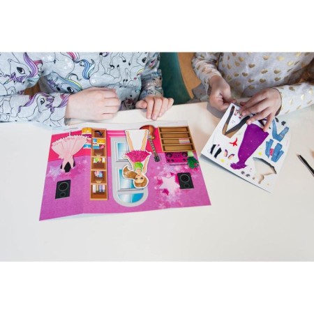 Magnetic game "Dress the doll: super-star"-11