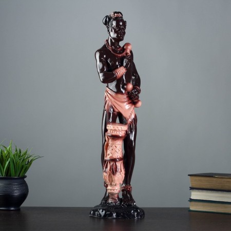 Figure "African" 14x14x53cm