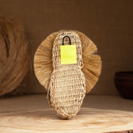 Raw on the house on the bastles "Dear Grandmother", 13 cm, mix-2