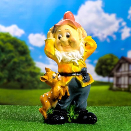 Garden figure "Dwarf with a deer" 19x26x50 cm mix-11