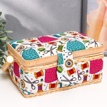 Casket for needlework "needlewoman" 10x13x19.5 cm