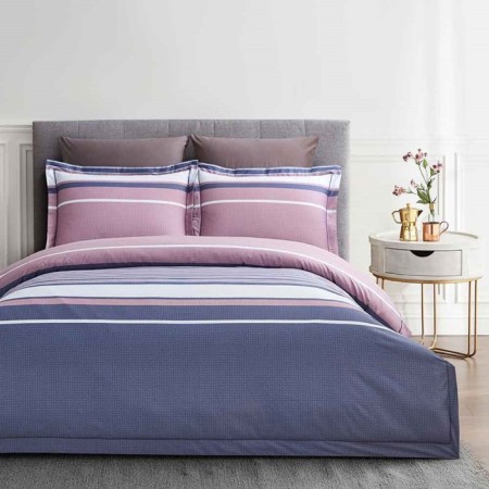 Ehclusive Mies Bed Lowwind, size 240x260 cm, 200x220 cm, 50x70 cm - 2 pcs, 70x70 cm - 2 pcs