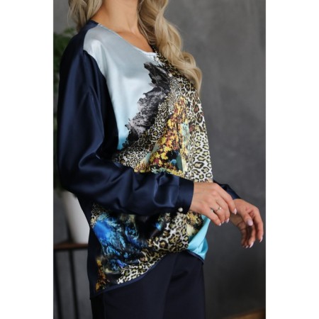 Female blouse, size 42-9