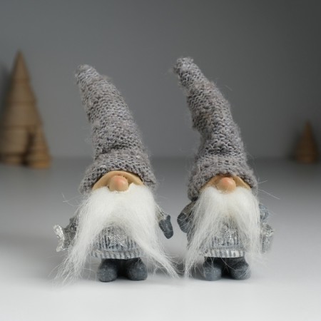 Suvenir Polystone "Santa Claus in a gray knitted cap, with a star" MIX 5x3.5x13 cm-1