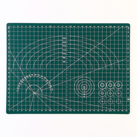 Rug for creativity and cutting with tools, 30 x 22 cm-2