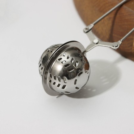 Sieve for tea "Christmas tree", 16.5 cm-1