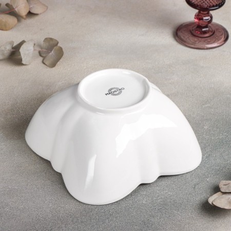 Porcelain salad Magistro "Blanche. Figure square ”, 1.35 l, 18 × 18 cm, white color-2
