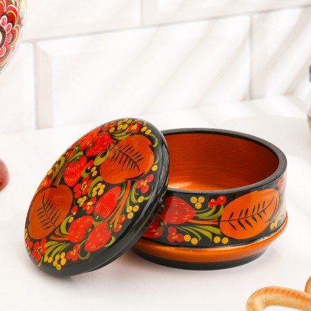 Box "Berry", large, 13 × 7 cm, Khokhloma