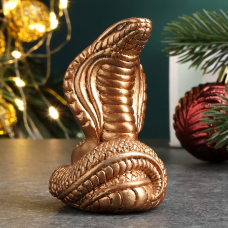Figure "Cobra Malaya" aged bronze, 6x4x4cm