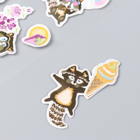 Cardboard sticker 2 layers "restless raccoons" 17x12 cm-1