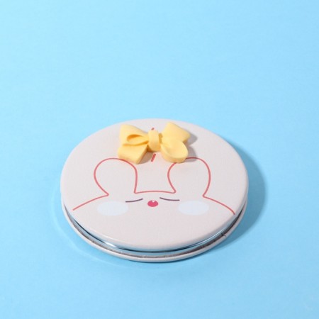 Folding mirror “Cutie”, D = 7 cm, with an increase, artificial leather, beige color-5