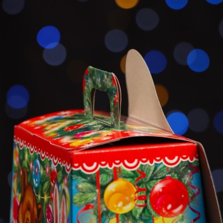 Gift box "Snowman with a gift" 16 x 10 x 18 cm-3