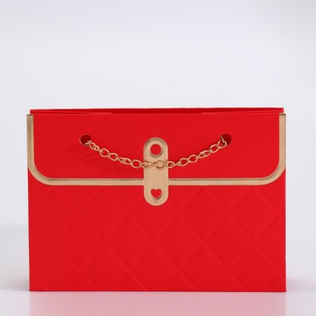 Packet for flowers, handle chain, "red", with gold embossing, 15 x 10.5 x 10 cm-2