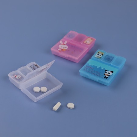 Air man, 9.2 × 6.5 × 1.6 cm, 4 sections, color mix-1