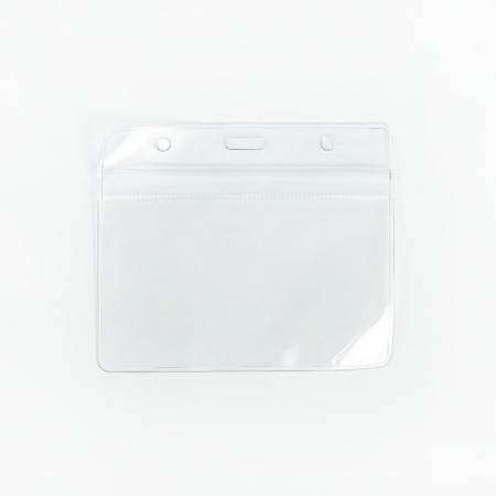Badge-carman horizontal, external rr 110 x 90 mm, internal rr 105 x 60 mm, 25 mKR with a zip latch