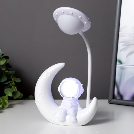 Table lamp "Astronaut on the Moon" LED 3W USB AKB White 13x5x26 cm Risalux-3
