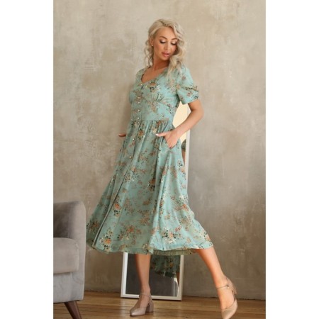 Women's dress, size 42-9
