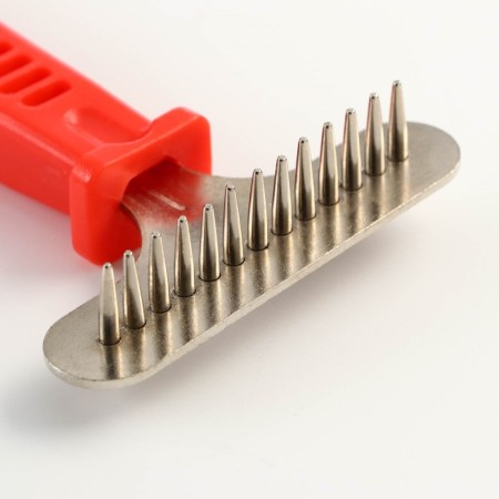 Comb-breeze with cone-shaped teeth, 8 x 15.5 cm, red-2
