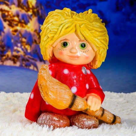 Garden figure "Brownie with a broom" 39cm-3