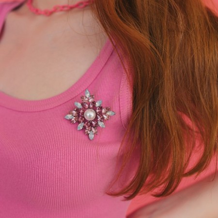 Brooch "Empress" rhombus, white-pink color in silver-2