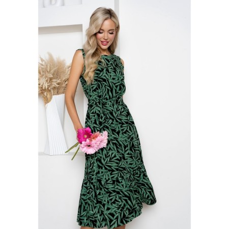Women's dress, size 46-1